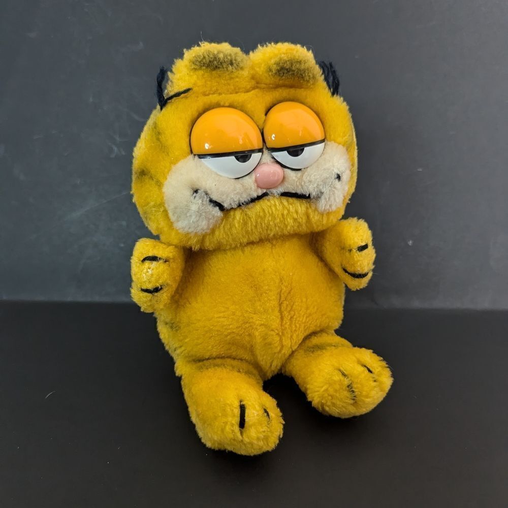 Vintage Garfield Plush bean filled 9" 1978-81